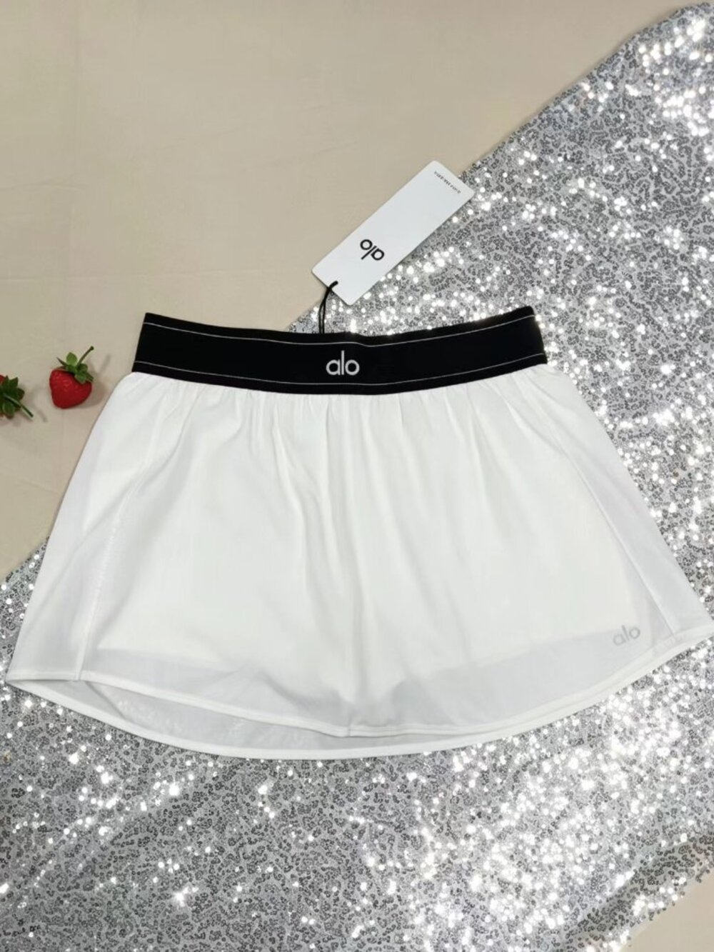 😊ALO Yoga Match Point Tennis Skirt White Sporty Chic Everyday🤗 - Picture 2 of 7